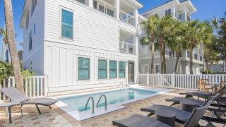 30A Beach Music by AvantStay Pool w Gulf Views Golf Cart - 0