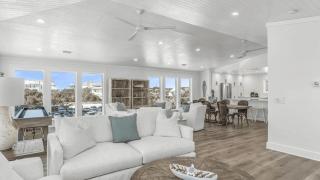 30A Beach Music by AvantStay Pool w Gulf Views Golf Cart - 2