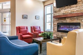 Quality Inn & Suites Houghton Downtown - 4