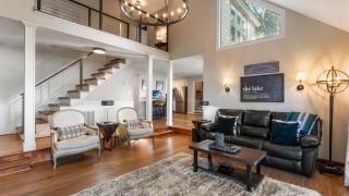 Lakefront Home w Dock Game Room Hot Tub Ponderosa Peninsula by AvantStay - 4