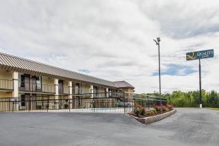 Quality Inn - 9