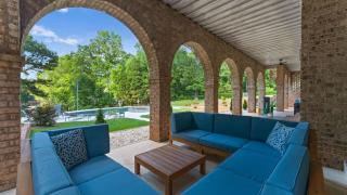 Shoreway Cove by AvantStay Waterfront Pool Dock - 5