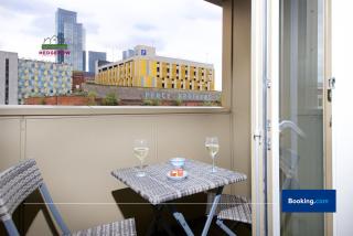 Last-Minute Offer l Exclusive Deal on 2-Bed, 2-Bath for 4! l Manchester City Loft by Hedgerow - 4