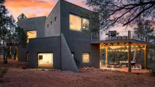 Cathedral View by Avantstay Pool Table Hot Tub - 0