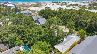 As You Like It by AvantStay Steps to Beach Bikes Sleeps 18 - 1