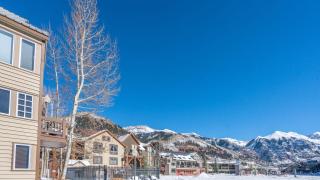 Etta Place Too 113 by AvantStay Close to Town The Slopes In Complex w Communal Pool Hot Tub - 2