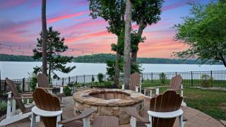 Spacious Waterfront Home on Lake Norman with Firepit Views and Dock Access - 2
