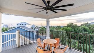 Modern 5BDR w Private Pool 2 min Walk to the Beach Montoute by AvantStay - 6