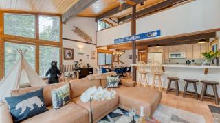 In Northstar Ski Resort Game Room Family-Friendly Dakine Haus by AvantStay - 0