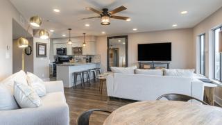 Sea Haven by AvantStay Modern Condo Near Beach - 6