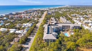Salty Air Blue Mountain Flair – 3BR Condo w Pool Balcony Beach Access - 7