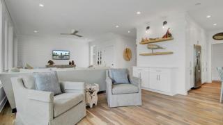 17 Marsh Island Lane by AvantStay Modern Home w Amazing Views - 1