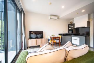 新房特惠 芭东The Deck43精装一卧室公寓带浴缸 近芭东海滩Bangla江西冷 - 1