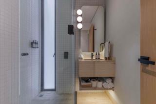 Capitalia Casa Calderon 1BR Leafy Vibes w Patio - 4