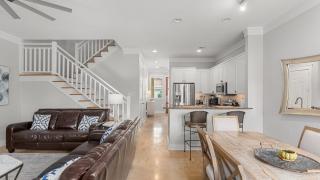 Serene Pondfront Stay w View Pool Access Walk to Baytowne Wharf - 1