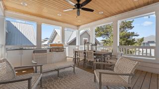 Out of Office Beaches Private Pool Steps to Beach Sleeps 15 - 9