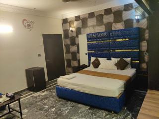 Hotel Royal Grand - 1
