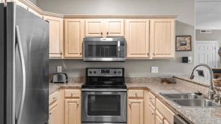 Bahama Breeze by AvantStay Gulf Front 2 Pools Beach Chairs Included - 3