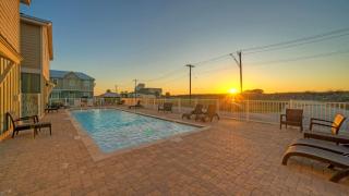 Sleeps 19 2 Homes w Pool FoosballShuffleboard Mins to the Beach Shops - 4