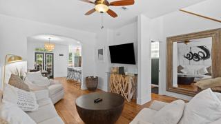 Coastal Soul 393 by AvantStay Near Boat Ramp Bay Private Yard - 4