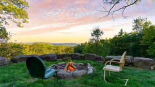 Modern Catskills Escape w Open Living Steam Shower Hot Tub w Mountain Views Minutes from Woodstock Trails Suncliff Vista - 4