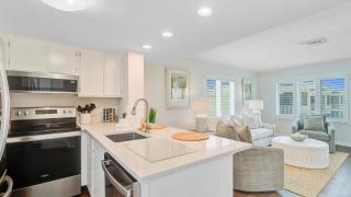 OceanView Condo Pool Balcony Beach Access 304 D Port O Call by AvantStay - 3