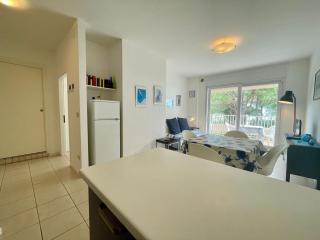 Apartment with sea view balcony - 6