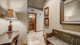 7 Condos Ski-inSki-Out Hot Tubs Sleeps 30 Mont Cervin by AvantStay - 7