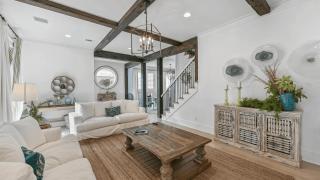 Beach Bike Cottage by AvantStay Walk to Beach Resort Pool - 0