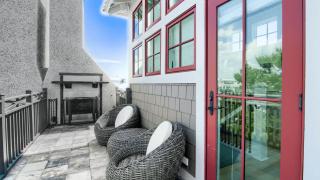 Beach Bike Cottage by AvantStay Walk to Beach Resort Pool - 8