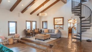 Slice of Heaven by AvantStay Breathtaking Views - 7