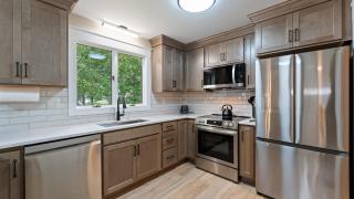 Lake Norman Waterfront Home w Covered Porch Sunset Views Easy Access to Dining Shopping Uptown Charlotte Adventures Sunsets on Shoreline - 1