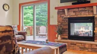 Bear Paw Lodge by AvantStay Hot Tub Deck Fire Pit - 7