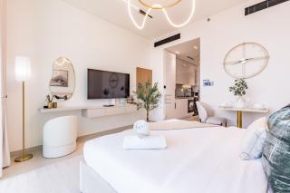 Studio with Community Views, Steps from Circle Mall and Parks, Near Jebel Ali Racecourse, Binghatti Azure, JVC by Deluxe Holiday Homes - 1
