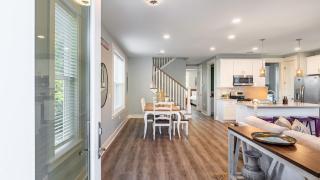 Gulf Coast Gem by AvantStay 3 blocks to Beach Town Plaza Community Pool - 5