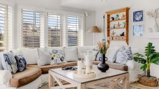 Shoreline Villa by AvantStay Steps to the Beach Bay Pier - 2