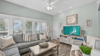 Walk to Blue Mountain Beach, Private Pool, Hot Tub 30A Sea-Renity by AvantStay - 8