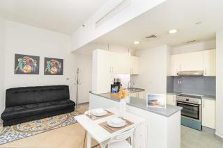 PVH - Sunny Studio near Metro - Madison Residency - 3