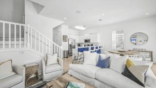 All Decked Out by AvantStay Pool Private Beach Access Bikes Provided - 6