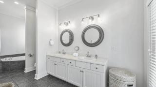 All Decked Out by AvantStay Pool Private Beach Access Bikes Provided - 1