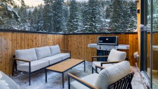 Parkview Mountain House Luxury Ski Home w Hot Tub Near Trails Downtown - 7