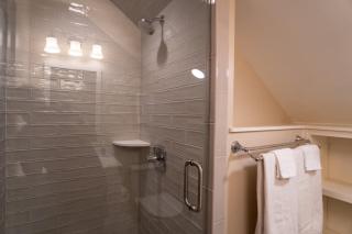 Near Downtown Hospitals - 6