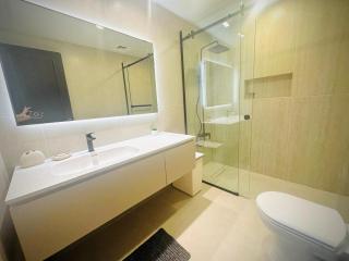 REFURBISHED 2BHK - Panoramic Sea & Beach View Stay-Sleeps 6 - 5