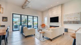 Luxe Pool Spa Fire Pit Game Room Piano Sonoma Pool Retreat by AvantStay - 2