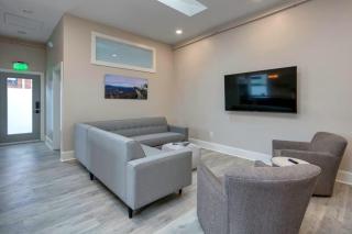 Light-filled adventure loft - 4