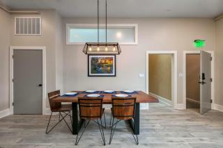 Light-filled adventure loft - 7