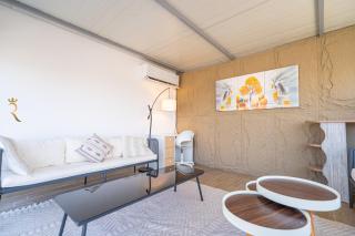 Spacious 4BR Oasis Comfort in Masdar City - 4