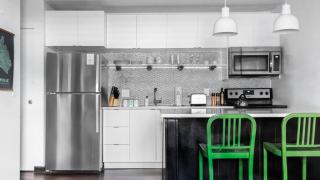 Sleeps 24 12 Suites in Walkable SoBro Near Downtown – by AvantStay - 8