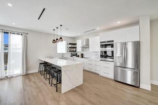 Modern Escape in City Heart - 3