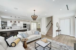 Modern Escape in City Heart - 3